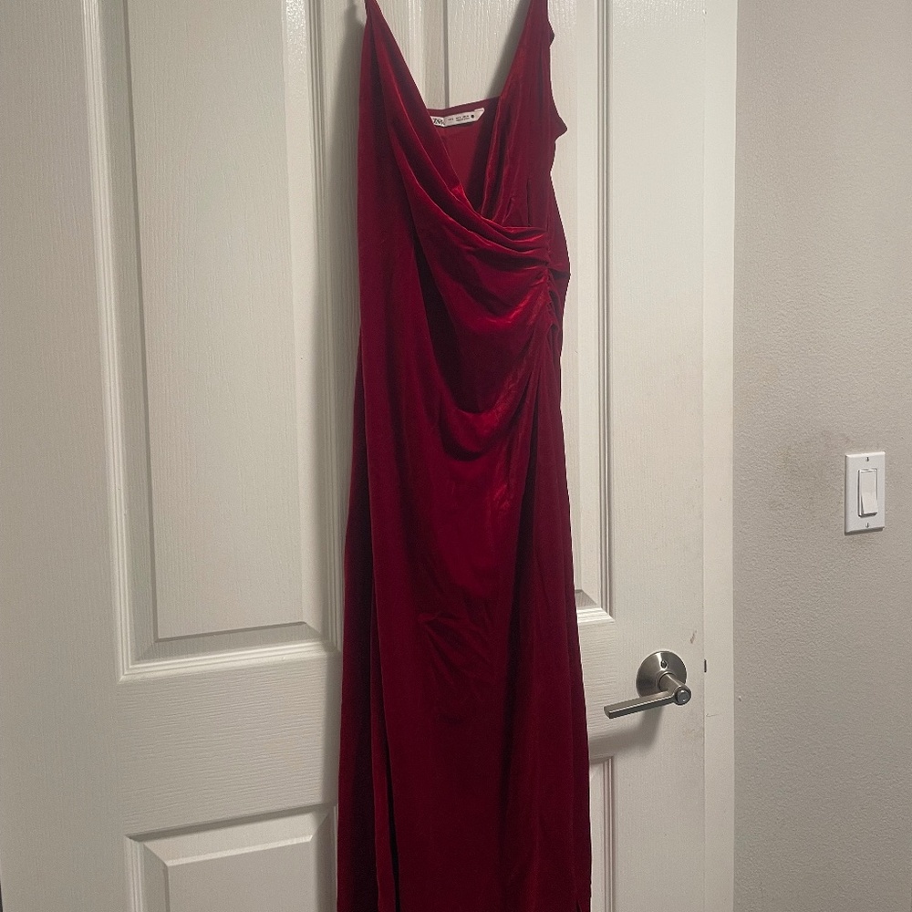Zara red dress size a